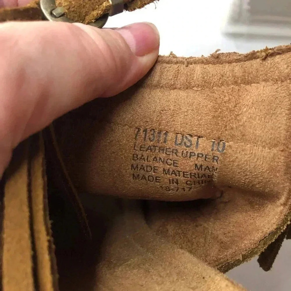 Minnetonka Women’s Sz 10 Cognac Leather Fringe Ankle Strap Open Toes sandals - Picture 5 of 6